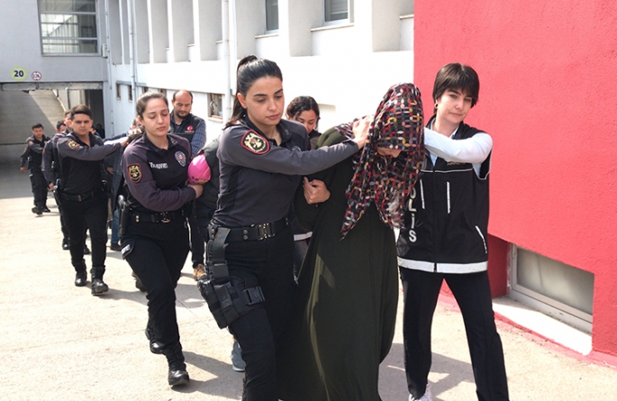 Adana'da "Kökünü Kurutma Operasyonu"nda 77 Zanlı Adliyede