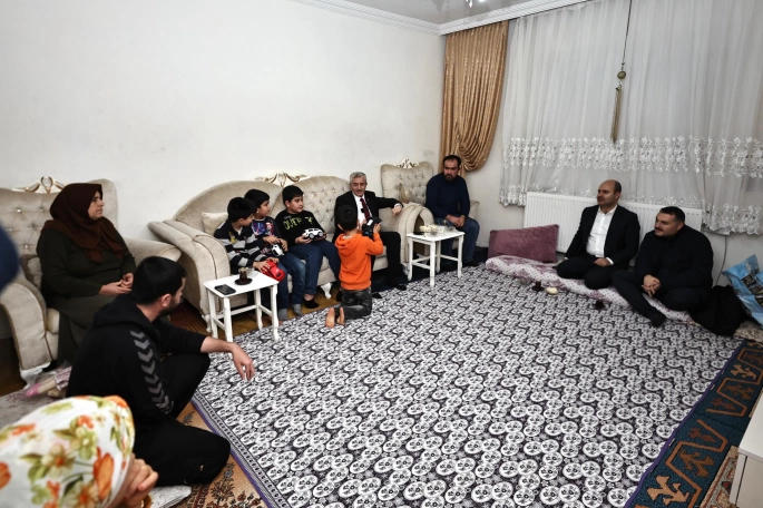 BAŞKAN TAHMAZOĞLU’NDAN SÜRPRİZ ZİYARET