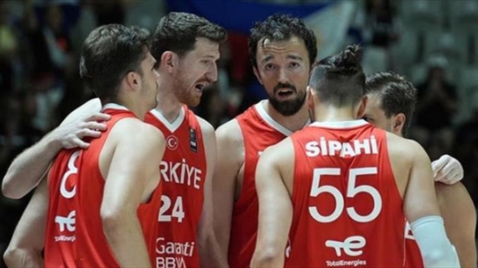 A MİLLİ TAKIMIMIZ ZİRVEDE