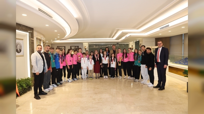 SPOR ŞEHRİ GAZİANTEP’İN ŞAMPİYONLARINDAN BAŞKAN ŞAHİN’E ZİYARET