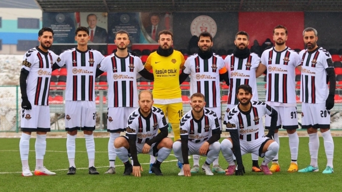ŞEHİTKAMİL KARŞIYAKA NAMAĞLUP TAMAMLADI