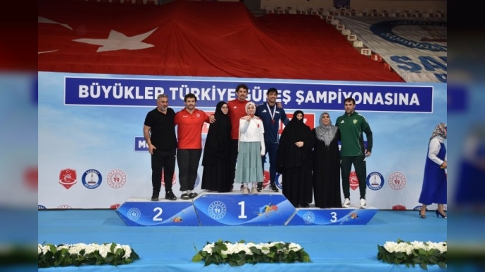 ŞAHİNBEY BELEDİYESİ’NİN EV SAHİPLİĞİNİ YAPTIĞI TÜRKİYE GÜREŞ ŞAMPİYONASI SONA ERDİ
