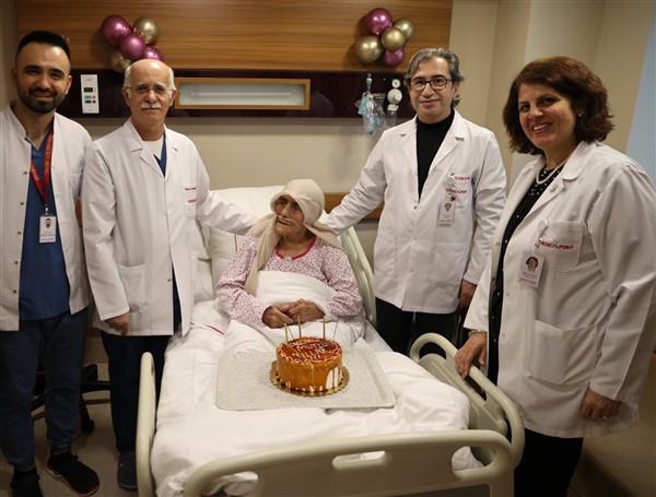 111 yaşındaki Hatice Nine Medical Point’te Hayata Tutundu.