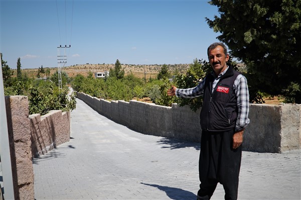 Bu mahalle çamurlu yollardan kurtuluyor
