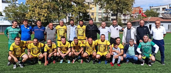 KARŞIYAKA MASTERLER ZORU BAŞARDI