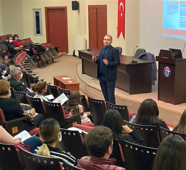 GAÜN’DE HİZMET İÇİ EĞİTİM