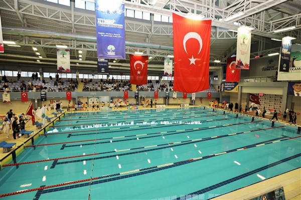 KULAÇLAR, 25 ARALIK KURTULUŞ GÜNÜ İÇİN ATILDI