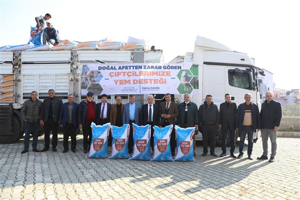 HAYVAN YETİŞTİRİCİLERİNE YÜZDE 100 HİBEYLE 375 TON YEM DESTEĞİ!