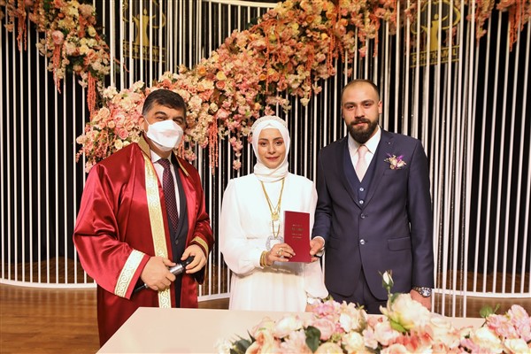 MUTLULUĞA ‘EVET’ DEDİLER