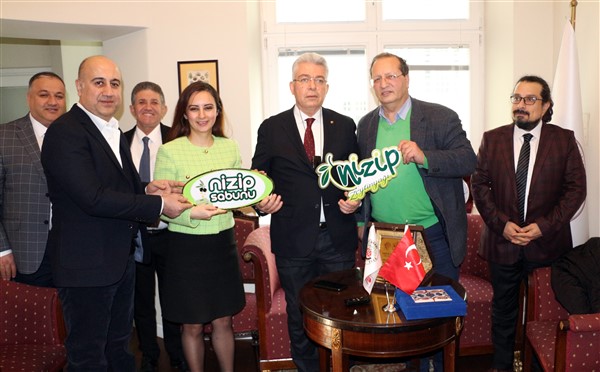 NİZİP POLONYA'YA ÇIKARMA YAPTI