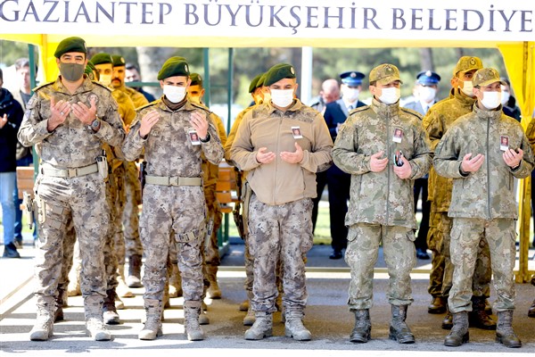 TRAFİK POLİSİ SON YOLCULUĞUNA UĞURLANDI