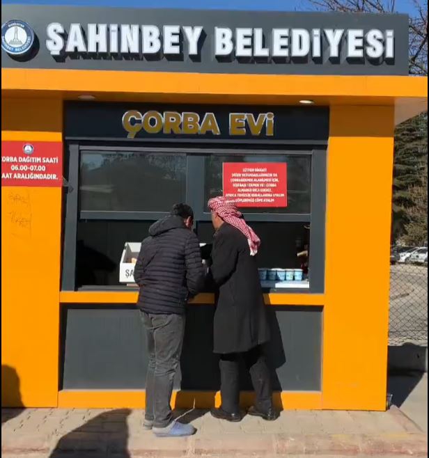 ŞAHİNBEY 21 NOKTADA DEPREMZEDELERİN İÇİNİ ISITIYOR