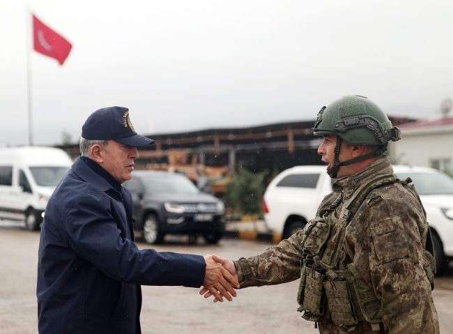 BAKAN AKAR AÇIKLADI " MSB 30 BİN PERSONEL ALICAK"