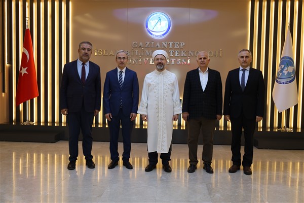 Diyanet İşleri Başkanı Erbaş’tan, Rektör Demir’e hayırlı olsun ziyareti