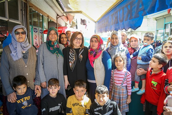 FATMA ŞAHİN, BARAK MAHALLESİNİ ZİYARET ETTİ