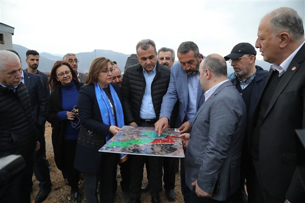 NURDAĞI VE İSLAHİYE EKONOMİSİNİ CANLANDIRMAK İÇİN ÇALIŞIYORLAR