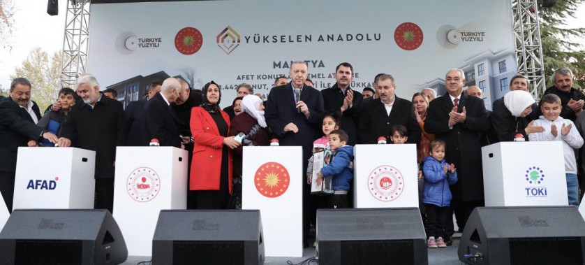 BAKAN KURUM: AFETİN 11 İLİMİZDE AÇTIĞI YARALARI TAMAMEN SARACAĞIZ