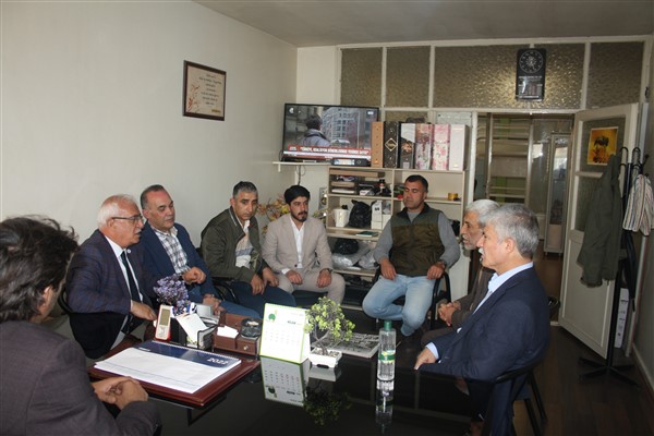 REYHAN, “HİZMET İÇİN ADAYIM”