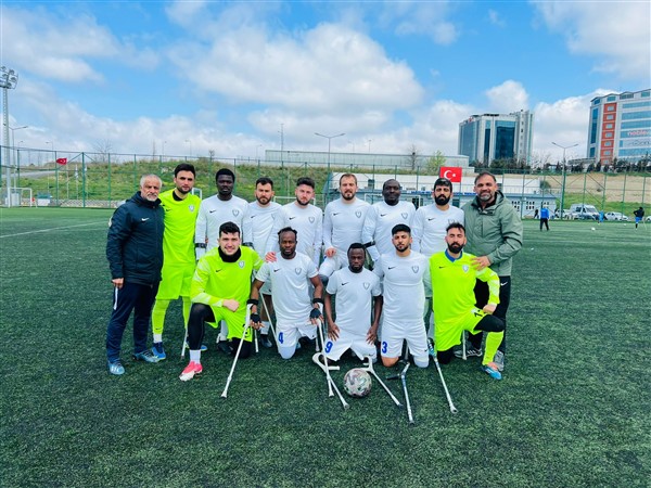 ŞAHİNBEY AMPUTE İLK YARIYI GALİBİYETLE KAPATTI 12-1