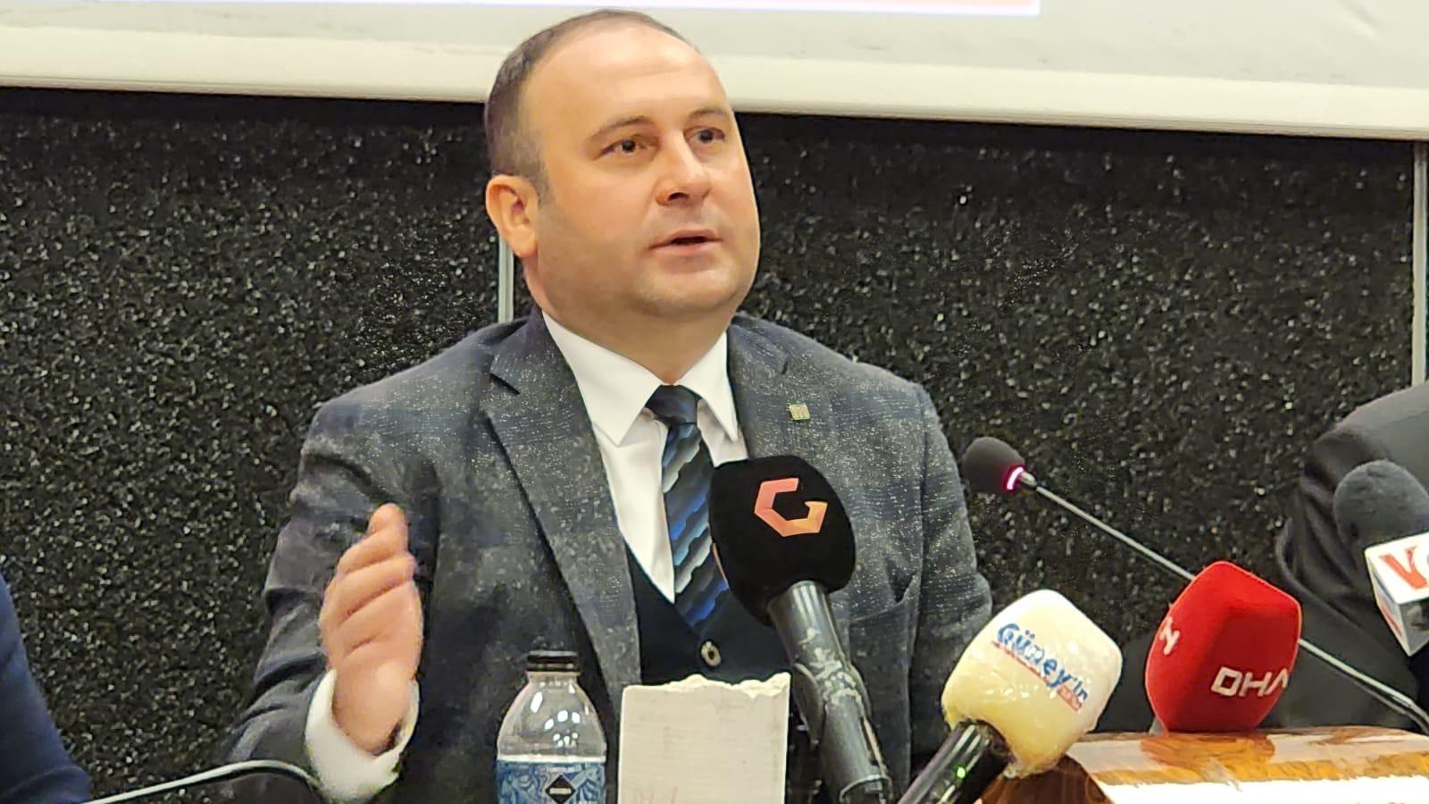 "14 Mayıs'ta geleceğimiz için oy kullanacağız"