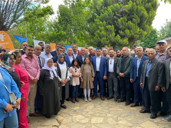 AK PARTİ'YE KATILIM DEVAM EDİYOR!