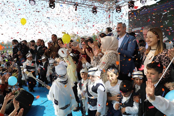 BÜYÜKŞEHİR’DEN ‘SÜNNET ŞÖLENİ’