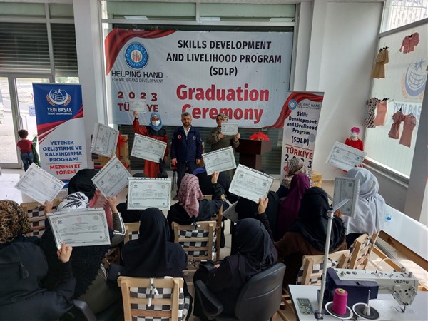 Yedi Başak, ihtiyaç sahibi kadınların hayatına dokunuyor