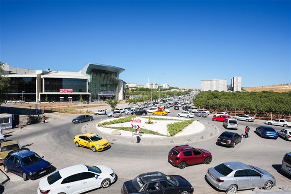 GAZİANTEP'İN OTOPARK SORUNU ÇÖZÜLÜYOR