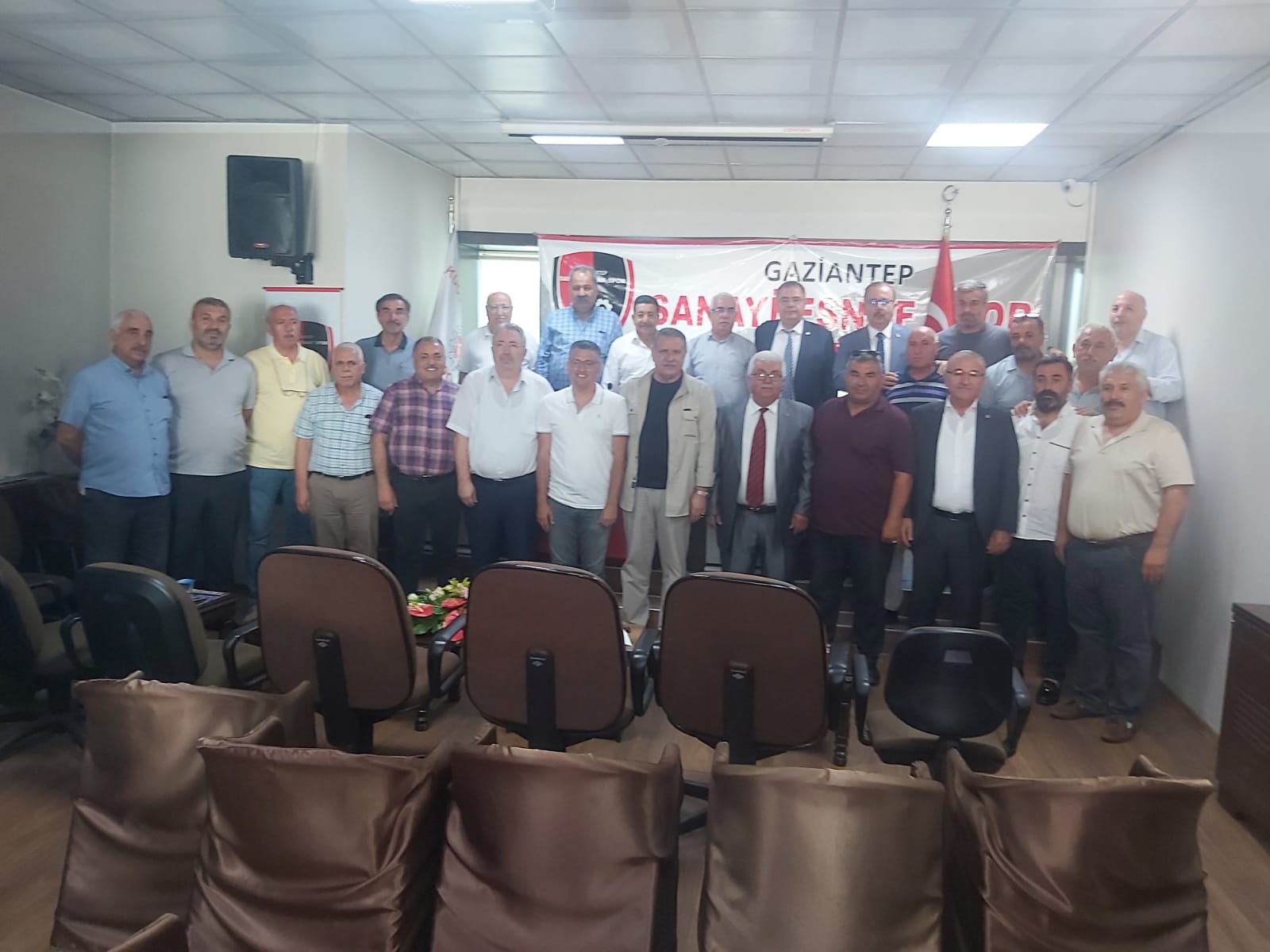 ÖZDEMİR GÜVEN TAZELEDİ