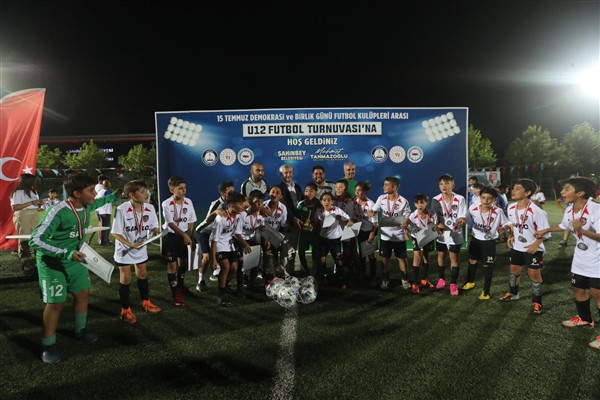 GELECEĞİN FUTBOLCULARI ŞAHİNBEY’DE BOY GÖSTERDİ