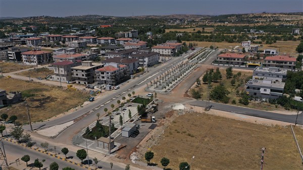 ŞEHİTKAMİL'DEN AKTOPRAK MAHALLESİNE PARK-OTOPARK