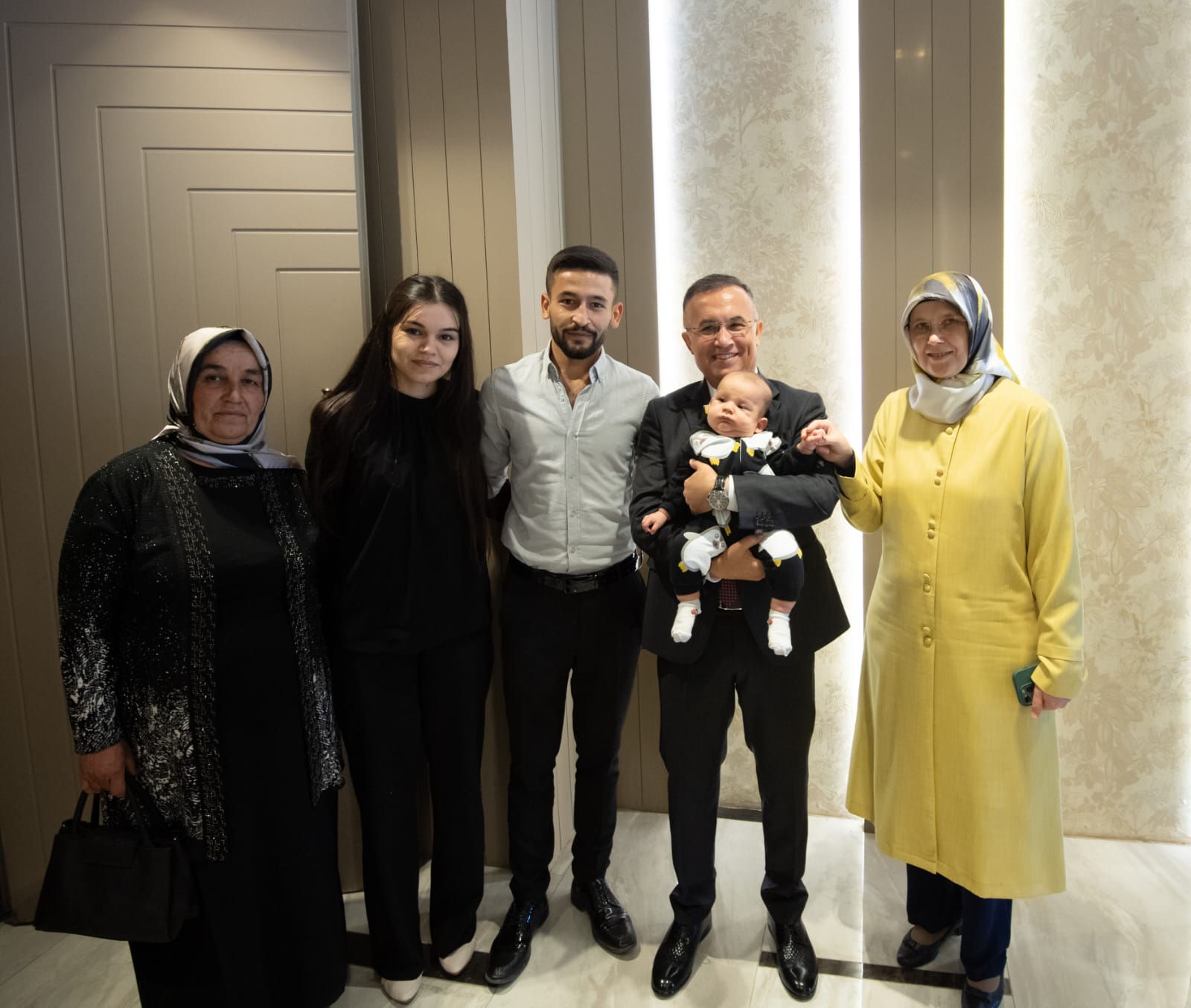Vali Çeber Gaziler Günü’nde şehit yakınları ve gazilerle bir araya geldi