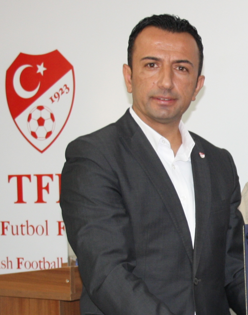TEVFİK ÖZKOÇ, ADAY OLMAYACAĞINI AÇIKLADI