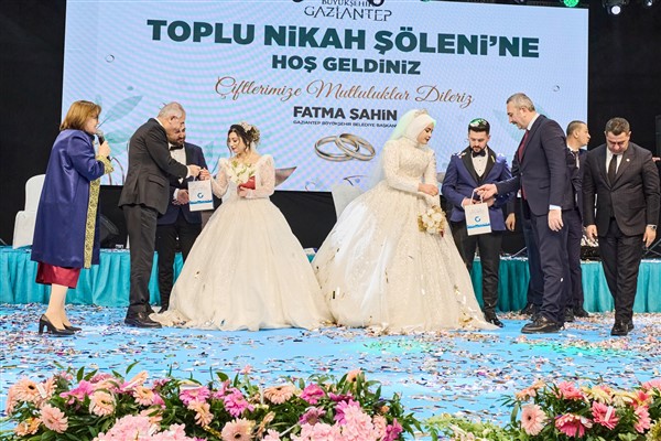 BAŞKAN FATMA ŞAHİN, 250 ÇİFTİN NİKAHINI KIYDI
