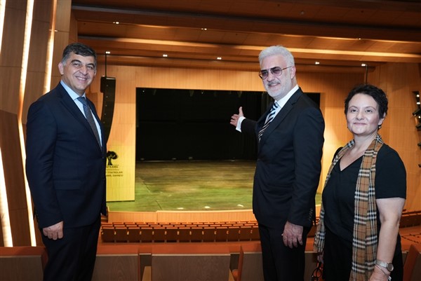 FADILOĞLU: “AŞK VE ŞEVKLE ÇALIŞMAYA DA DEVAM EDİYORUZ”