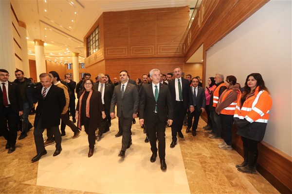 BAKAN KACIR’DAN ŞAHİNBEY BELEDİYESİ’NİN DEVASA ESERLERİNE TAM NOT