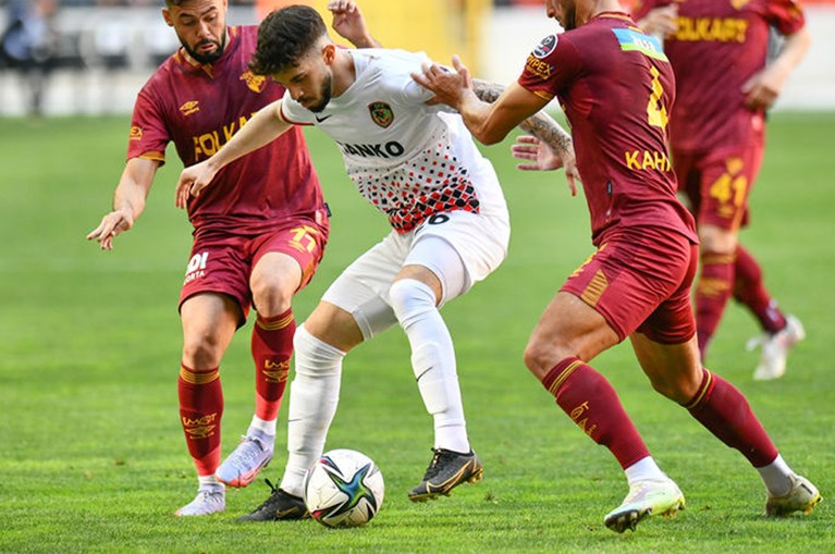 GOL ATAMAYAN GAZİANTEP'FK 'LI FORVET KİM?