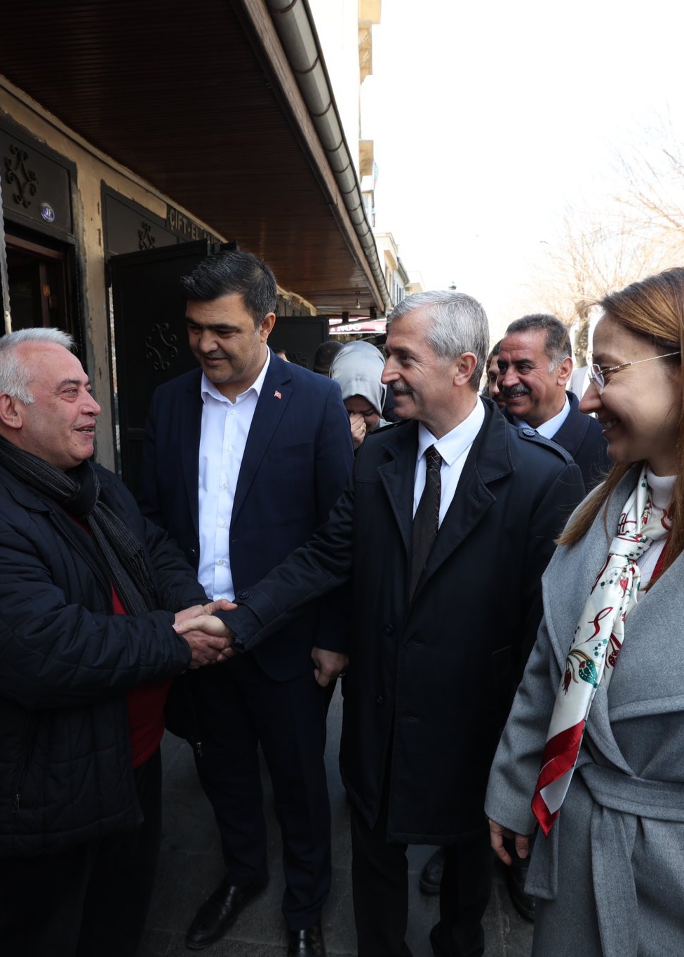 BAŞKAN TAHMAZOĞLU ESNAF VE VATANDAŞLARLA BİR ARAYA GELİYOR