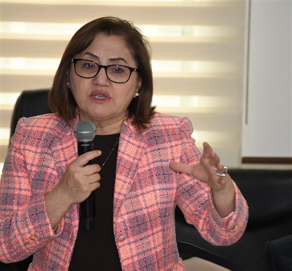 Büyükşehir Belediye Başkanı Fatma Şahin Mardinlilerle Buluştu