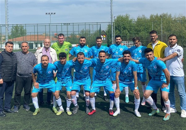 MEKİKSPOR EMİN ADIMLARLA