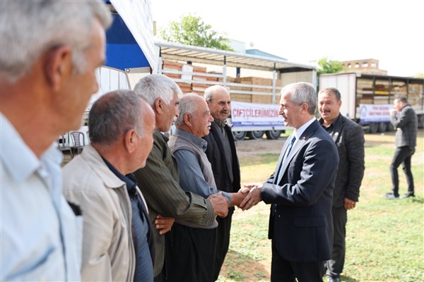 ŞAHİNBEY BELEDİYESİ’NDE FİDE DAĞITIMI DEVAM EDİYOR