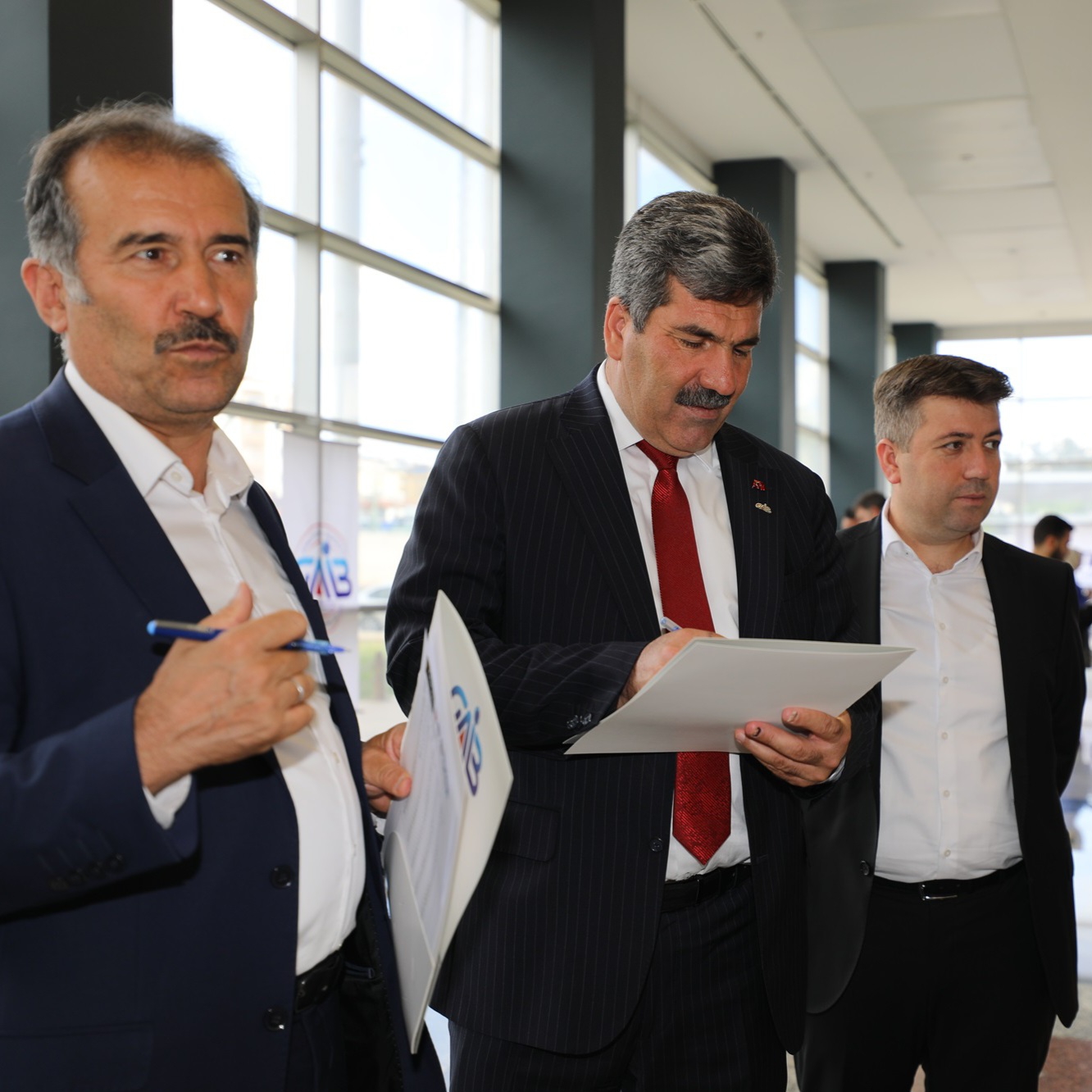 Siz Tasarlayın Biz Dokuyalım