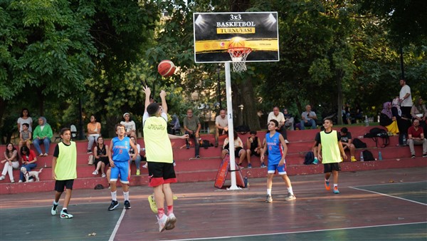 GAZİANTEP’TE 15 TEMMUZ ANISINA 8 BRANŞTA SPOR ŞÖLENİ