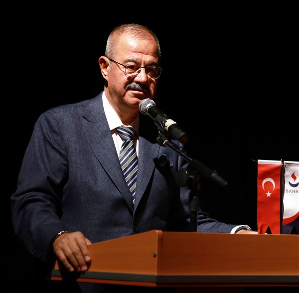 SANKO ÜNİVERSİTESİ TIP FAKÜLTESİNDE MEZUNİYET HEYECANI