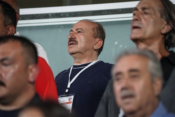 BAŞKAN YILMAZ LİGE GALİBİYETLE BAŞLAMAK GÜZELDİ