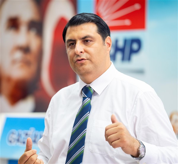 BAŞKAN YILMAZ, ŞEHİTKAMİL’İ KARIŞ KARIŞ GEZİYOR...