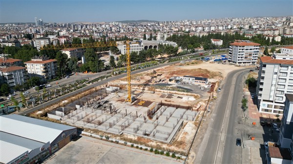GAZİANTEP’E YENİ SPOR TESİSİ: KAMİL OCAK SPOR SALONU İNŞAATINA BAŞLANDI
