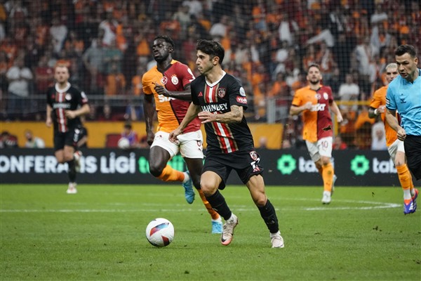 GALATASARAY'A YAN BAKILMIYOR 3-1