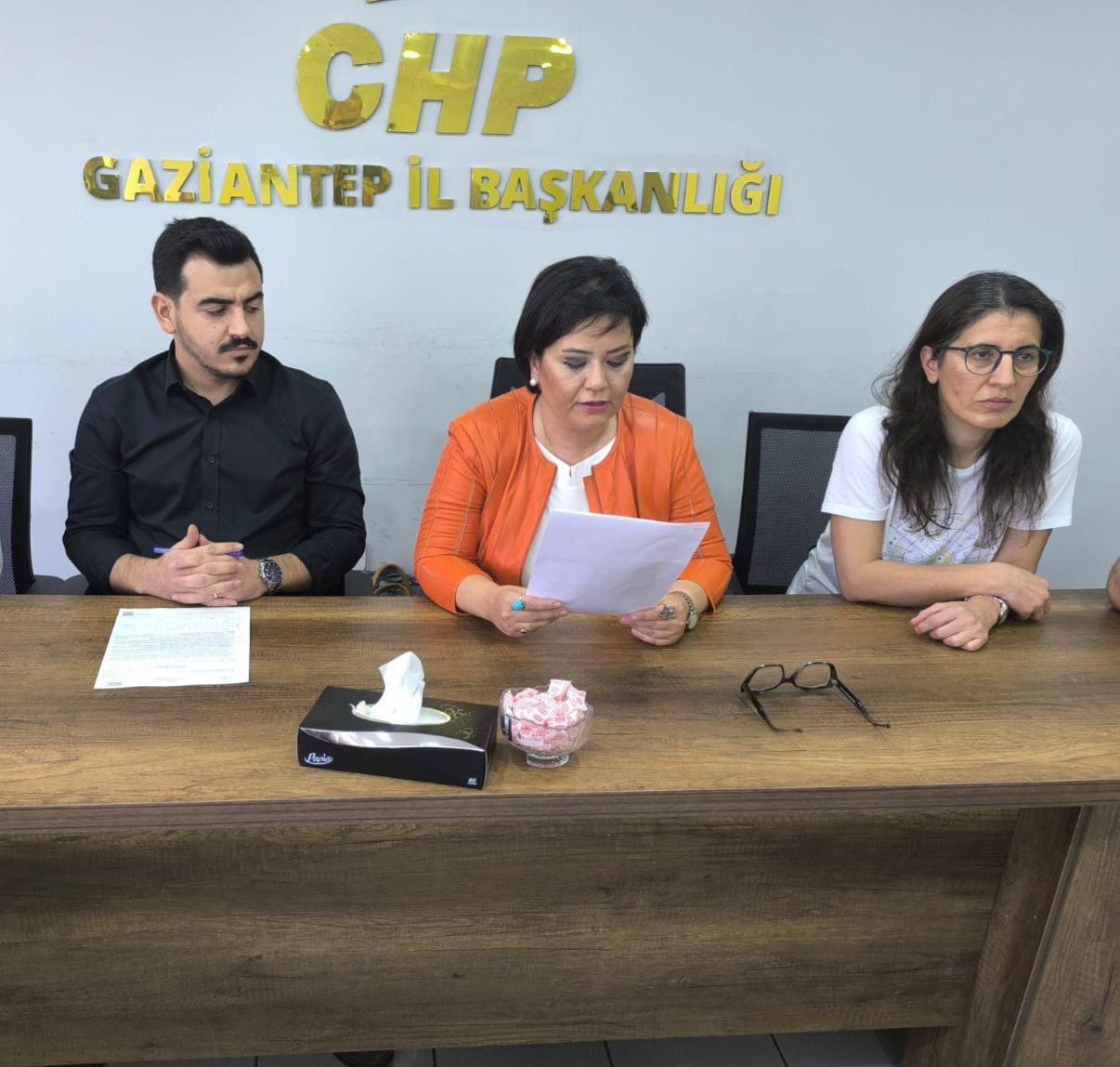 CHP'DE GÜNDEM ARTAN İNTİHAR VAKALARI