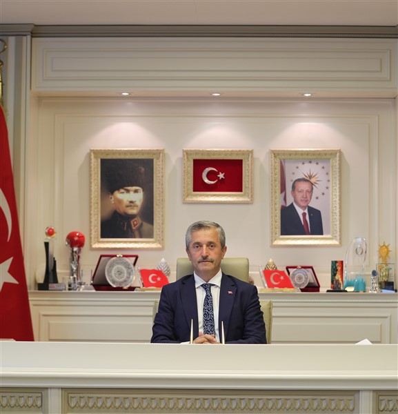 BAŞKAN TAHMAZOĞLU: “ŞEHRİMİZ GAZİLİK UNVANINI SONUNA KADAR HAK EDİYOR”